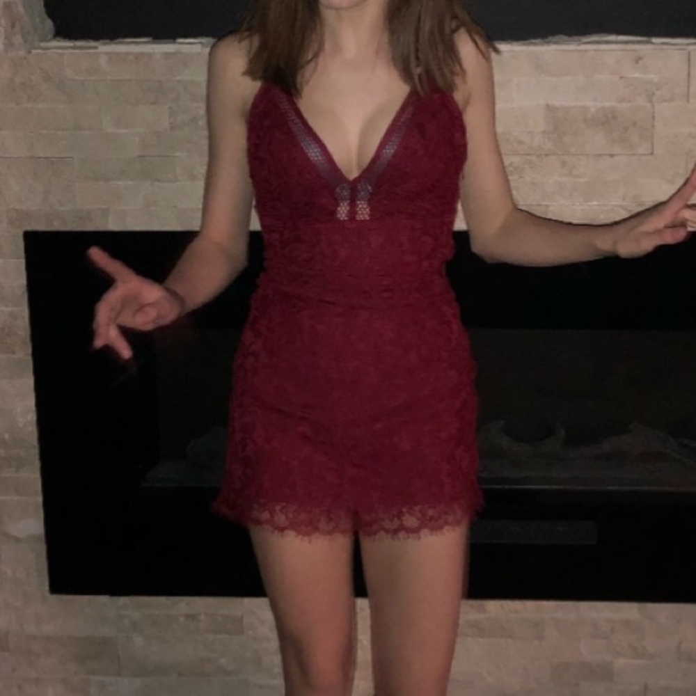 Red lace bodycon dress